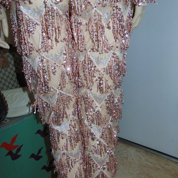 Pretty Little Thing Sequin Jumpsuit Champagne Mesh V-Neck sz 2 New Years - Picture 9 of 11